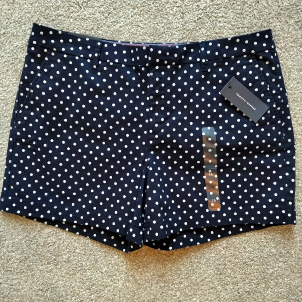 NWT 16 Tommy Hilfiger Hollywood Navy Blue and White Polka Dot 5" Khaki Shorts
